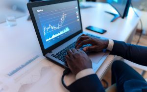 ¿Por qué utilizar la tecnología para simplificar la entrega de beneficios y premios a tus empleados?